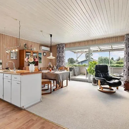 Sj306-hejls-hybenvaenget-19 Semesterbostad *